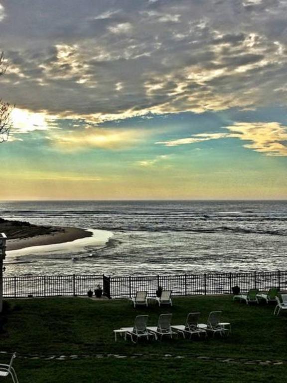 Marginal Way House Motel