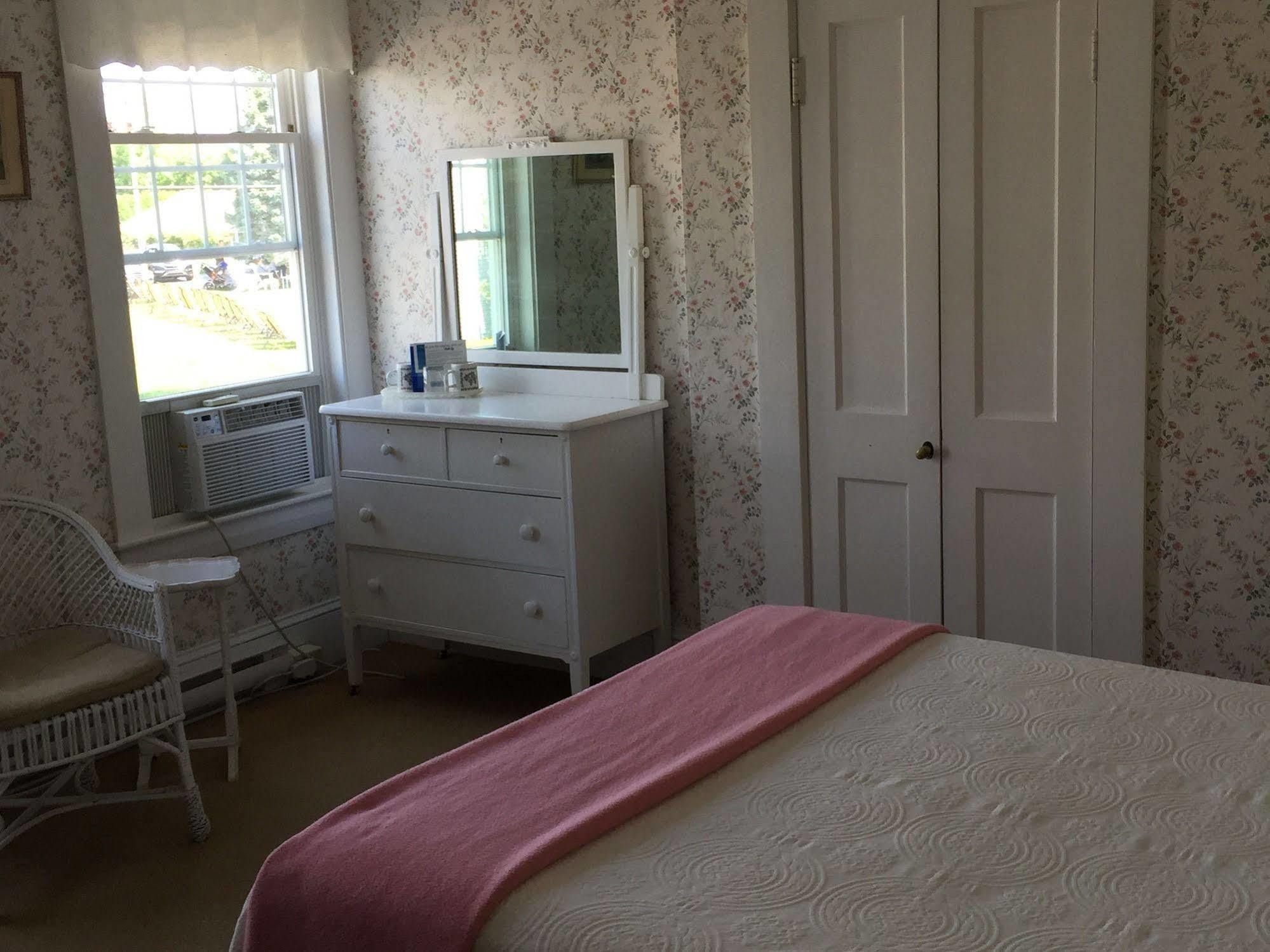 Motel Marginal Way House 2*